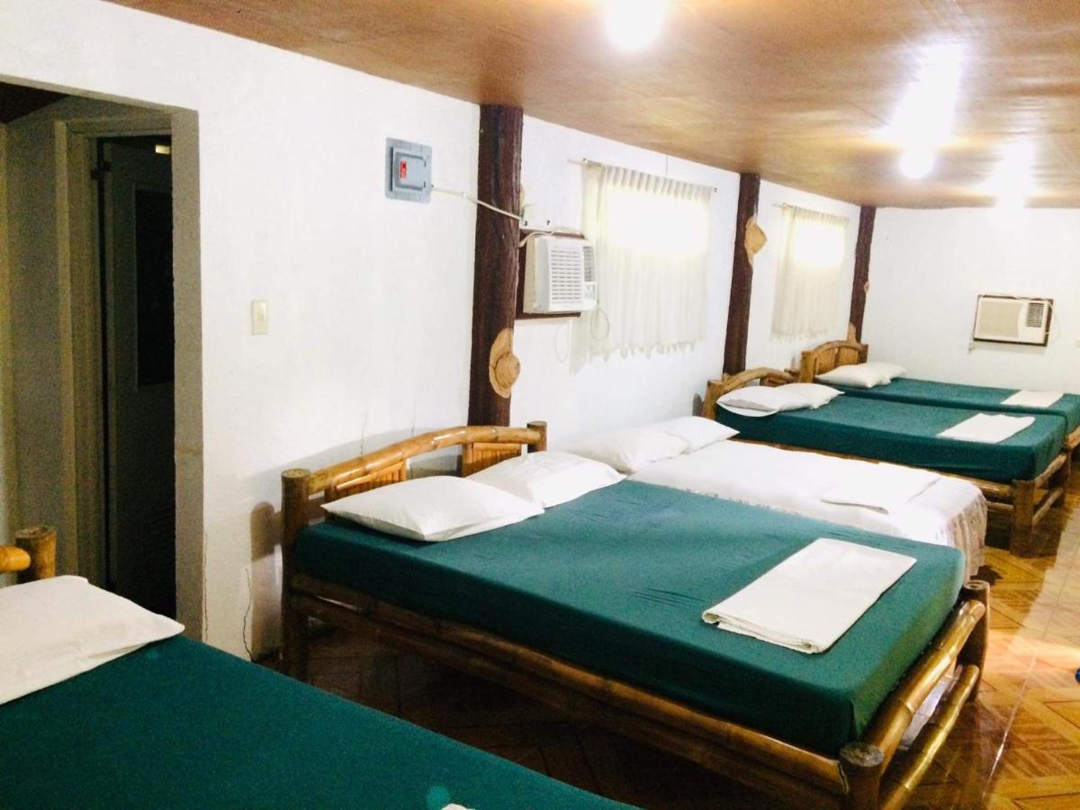 The Pelicans Resort Batangas Extérieur photo